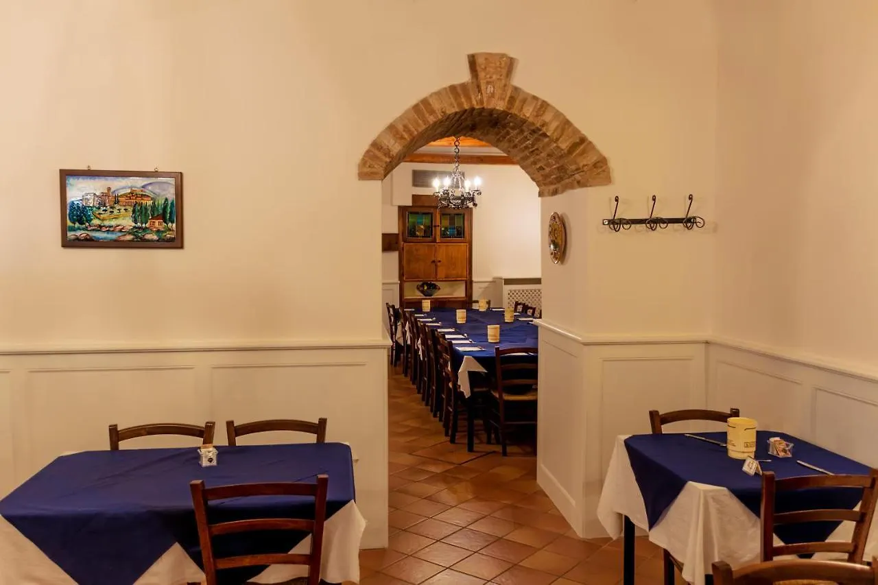 Hotel Pax Assisi 3*,